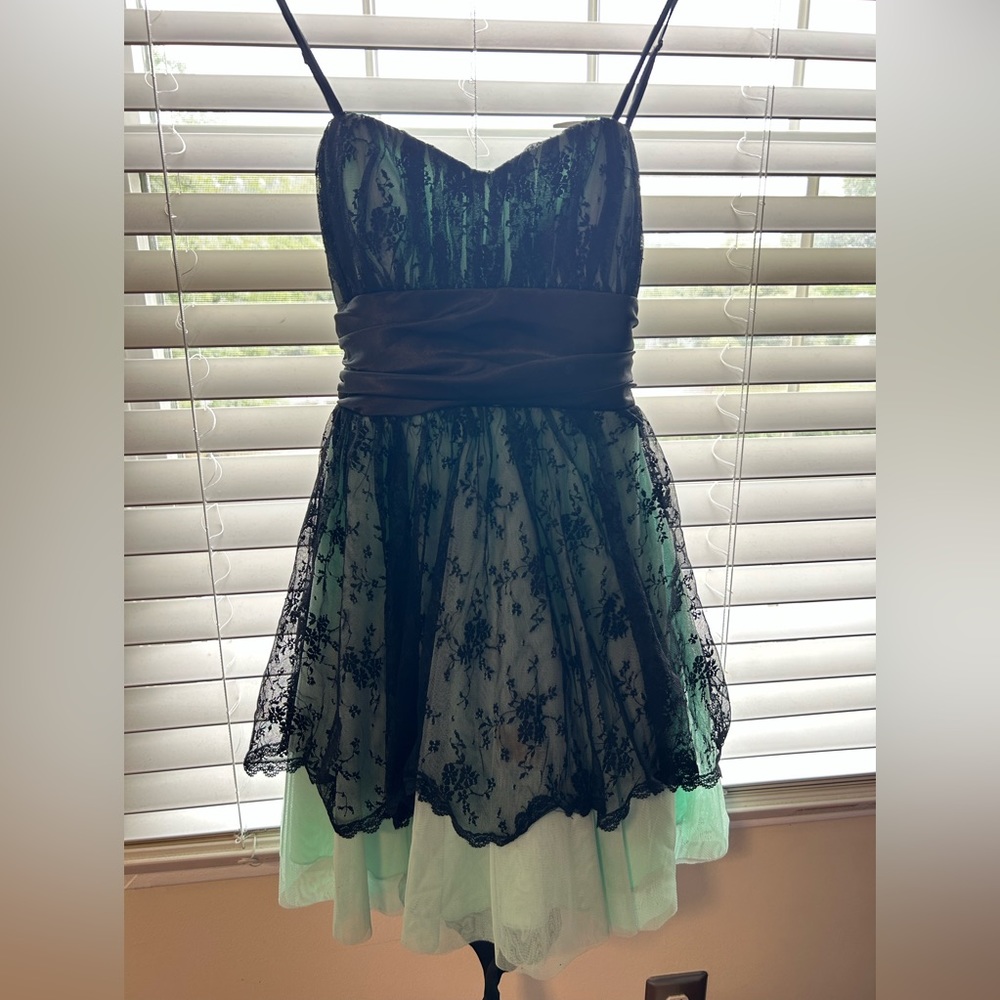 Women’s/Teen Cocktail Dress, perfect for homecoming
